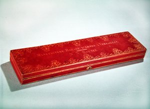 Kardtok, bélyegzett Manufacture Royale dArmes a Versailles (bőr)